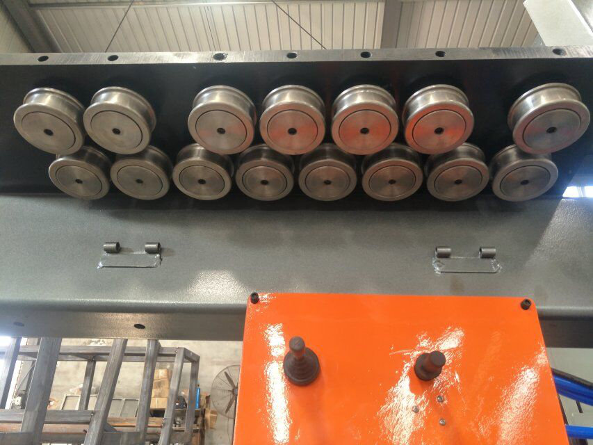 CNC çeliku bending makinë bar